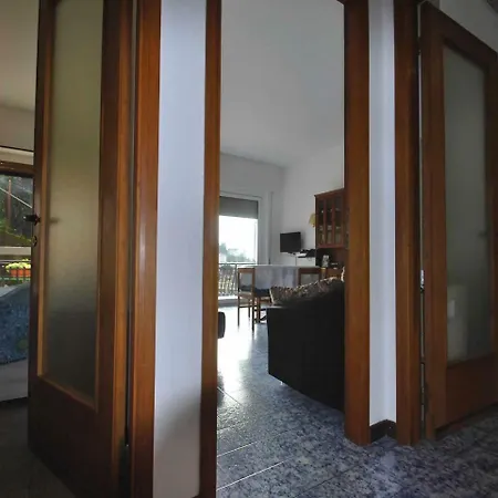Mandorlo Apartment *